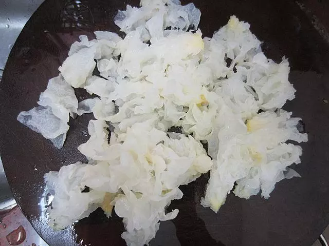這菜一年四季都有,女人常吃能祛除黃褐斑、雀斑,貴也值了!
