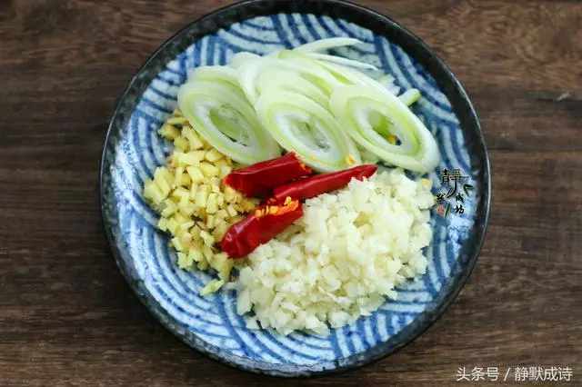 花蛤這樣洗乾淨無沙,這樣炒下飯又下酒,1人2斤不夠吃!