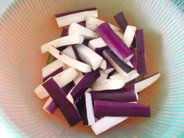 同樣是肉末茄子,為什麼我這碗就特別好吃?