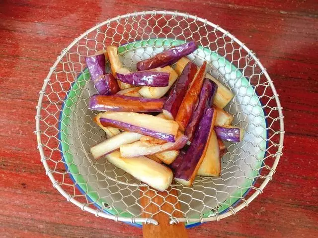 同樣是肉末茄子,為什麼我這碗就特別好吃?