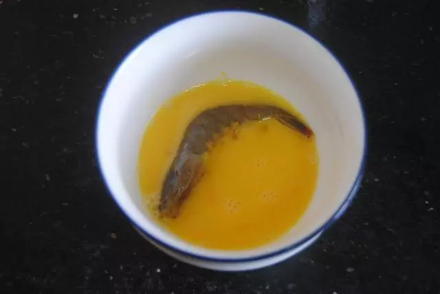 這才是蝦最好吃的做法,外酥里嫩,兩口一隻好吃到停不下來 !