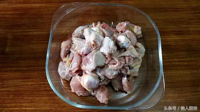 大盤雞就要這麼做才好吃,雞肉嫩滑土豆綿軟入味,關鍵是一看就會 !