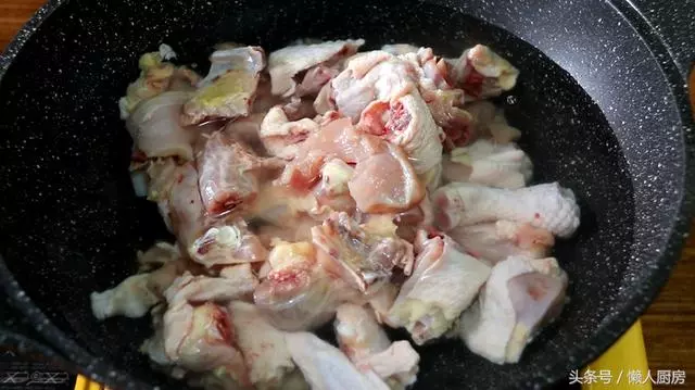 大盤雞就要這麼做才好吃,雞肉嫩滑土豆綿軟入味,關鍵是一看就會 !
