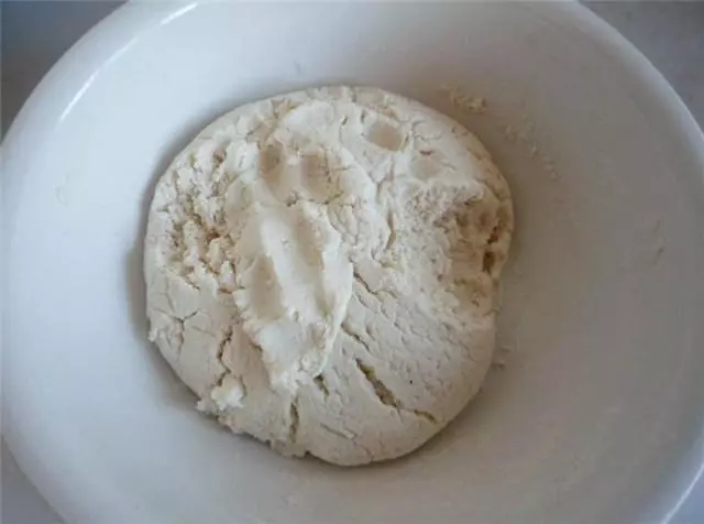 半碗糯米粉,半斤豆沙餡,簡單一炸,酥脆可口,比炸丸子好吃!