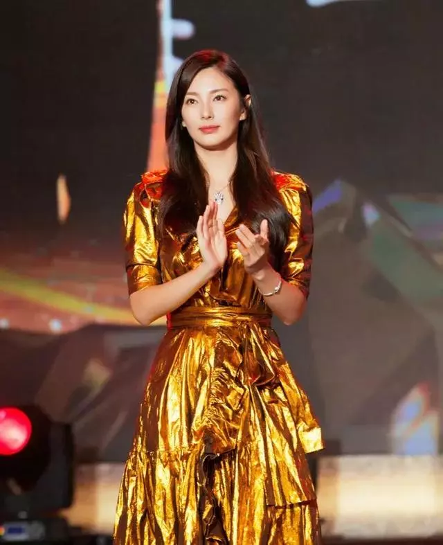 明星一旦離開了PS之後,你會發現原來娛樂圈有這麼多「照騙」!