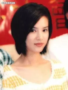 她是最美神仙姐姐,前男友破產她拚命還債無怨無悔,還清後被拋棄!