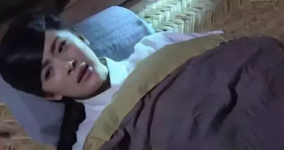 女星生孩子表情,楊冪享受,楊穎搞笑,圖4實在太真實!