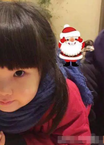 孫楠和兩任妻子各生一個女兒,同父異母的兩女孩卻長成一個樣子!