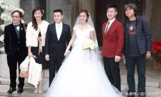 離婚後,前妻三天兩頭來看兒子,去岳母家時聽到對話,男子淚目