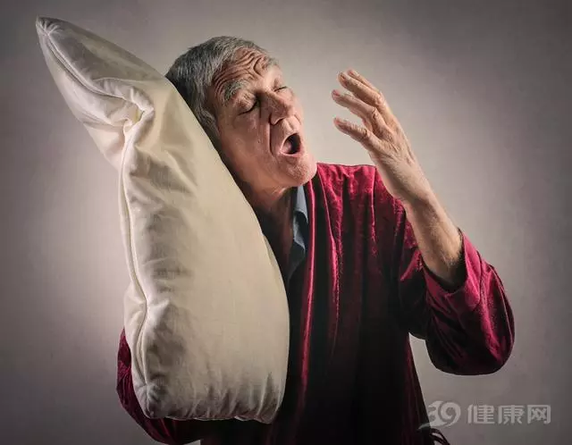 睡眠科醫生:最近睡覺出現5個問題,大病可能找上你了!