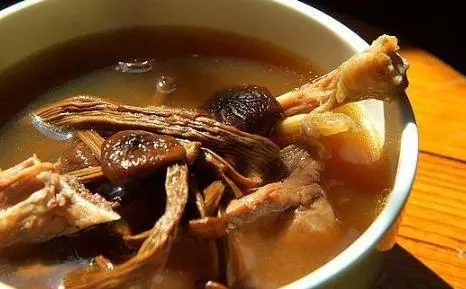雞湯19種最營養的吃法,坐月子必備,味道濃郁,越喝越鮮美!