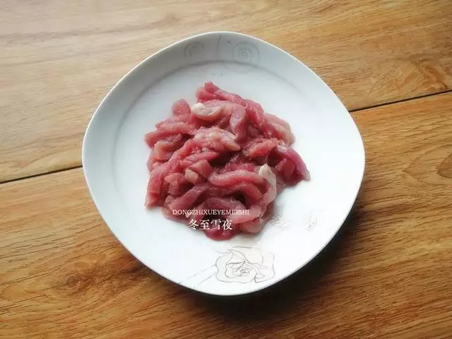 做茄子不用油炸,味道還好吃下飯不油膩,教你做茄子的小竅門