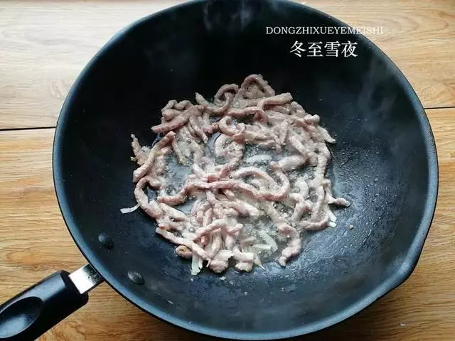 做茄子不用油炸,味道還好吃下飯不油膩,教你做茄子的小竅門