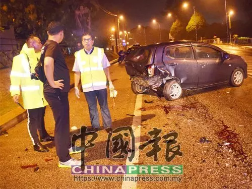 兩轎車和1摩哆凌晨相撞,騎士當場死亡