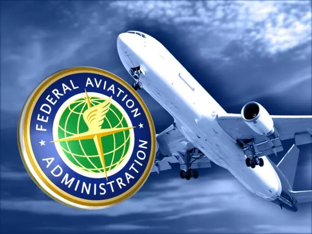 美國航空總署公開「撞見UFO錄音檔」!2飛行員對話:「報告,它正從我們上方飛過...」