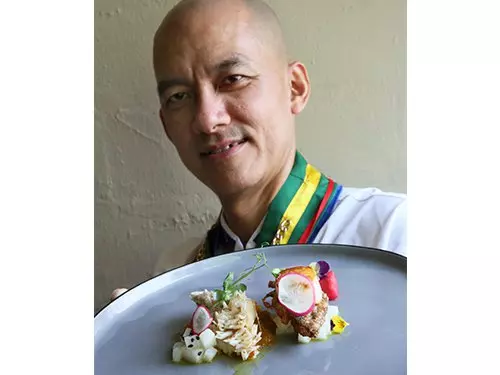 娘惹醬煮日本鯛魚! 馬廚師奪世界賽特金獎