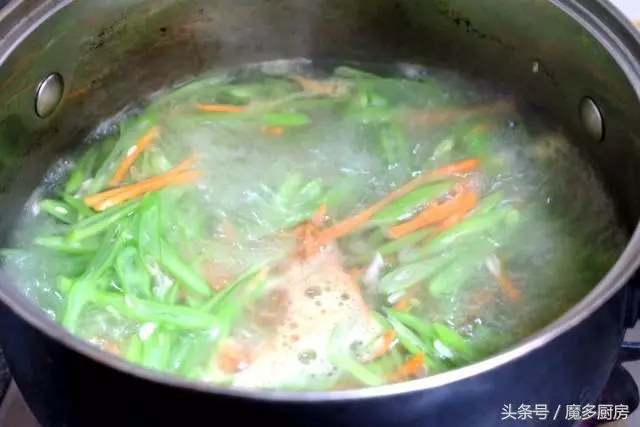 豆角別只用來燉或炒了,試試這麼做,清爽脆嫩,特好吃!