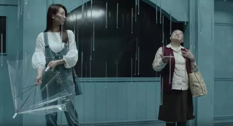 感動了數萬人的廣告!只需一張紙巾、一把雨傘、一個同理心,「溫柔」就能如此輕易地傳遞著!