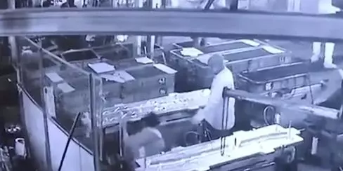 惡作劇要人命!他遭上司「噴氣槍直捅」爆肛 15天後身亡