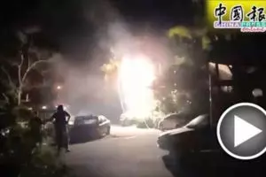 家長請注意 她......連小孩手機也不放過!