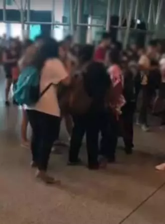 插隊還嗆別人閉嘴 險釀肢體衝突
