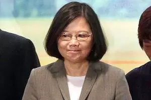 插隊還嗆別人閉嘴 險釀肢體衝突