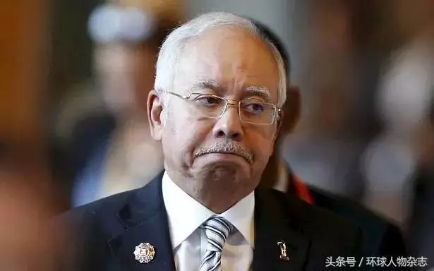 看看外媒如何評論這個奇葩的女人?真丟臉啊!
