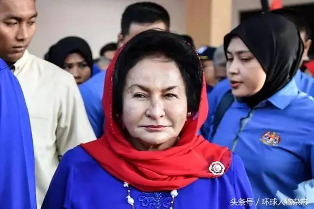 看看外媒如何評論這個奇葩的女人?真丟臉啊!