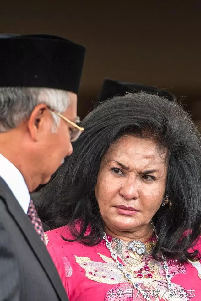 看看外媒如何評論這個奇葩的女人?真丟臉啊!