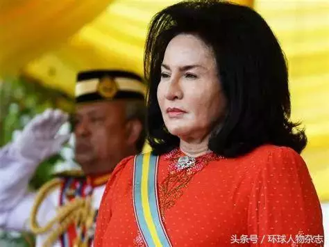看看外媒如何評論這個奇葩的女人?真丟臉啊!
