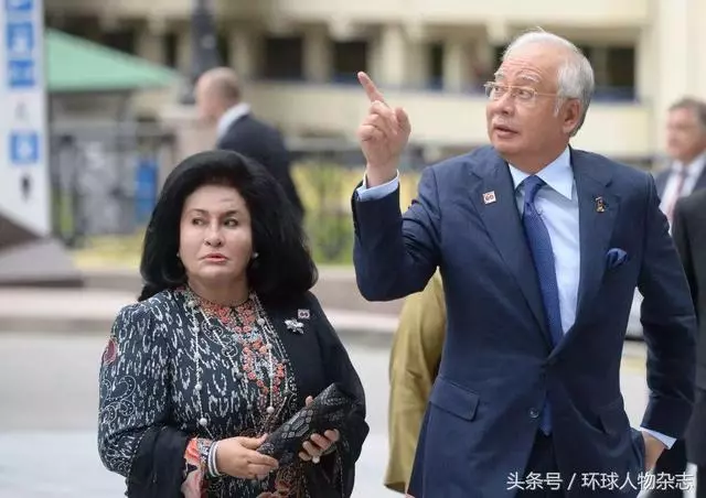 看看外媒如何評論這個奇葩的女人?真丟臉啊!