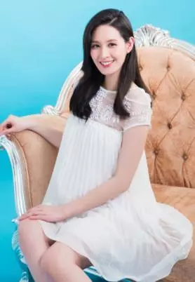 32歲的她被封為「周杰倫的最美前女友」如今升格當媽媽「近況曝光」,沒想到當年的大眼美少女現在卻 -