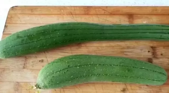 「絲瓜」好吃的新做法,不用炒不做湯,簡單做好吃又下飯!