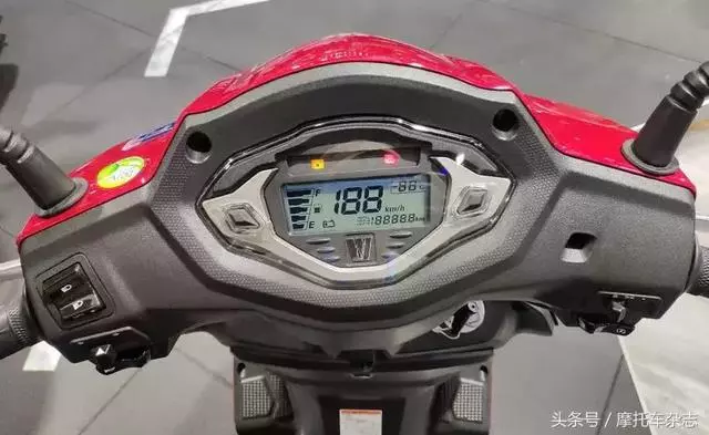 沒開發布會也看點十足,豪爵展位上這些車都是怎麼一回事?