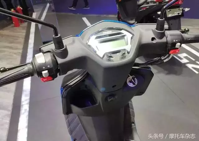 沒開發布會也看點十足,豪爵展位上這些車都是怎麼一回事?