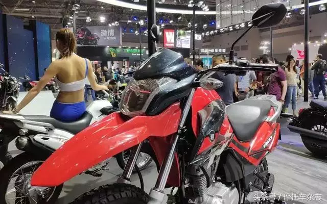 沒開發布會也看點十足,豪爵展位上這些車都是怎麼一回事?