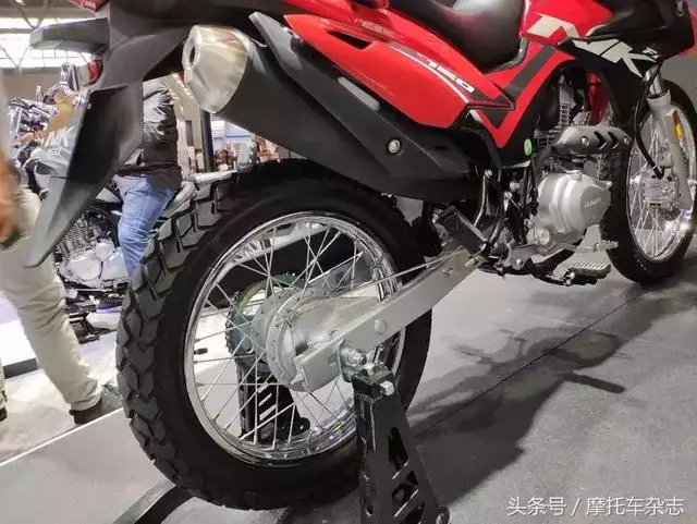 沒開發布會也看點十足,豪爵展位上這些車都是怎麼一回事?