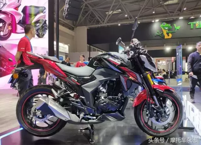 沒開發布會也看點十足,豪爵展位上這些車都是怎麼一回事?