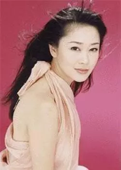 結婚10年丈夫出軌8次,花1億包養閨蜜,她知道後得抑鬱症自殺!