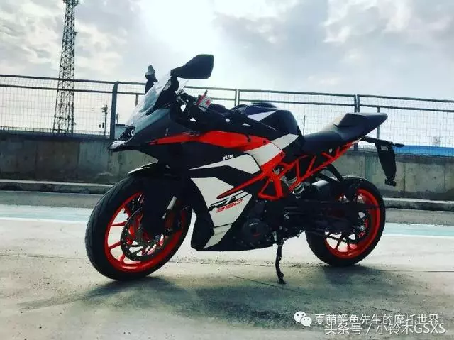 「純粹」的小排量運動型摩托車,賽道試駕2018款KTM RC390