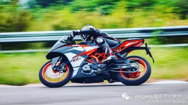 「純粹」的小排量運動型摩托車,賽道試駕2018款KTM RC390