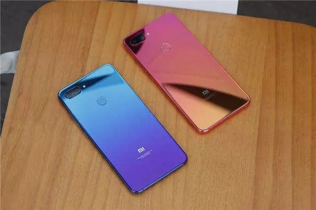 小米8青春版今天首售,考驗成都小甜甜影響力的時候到了