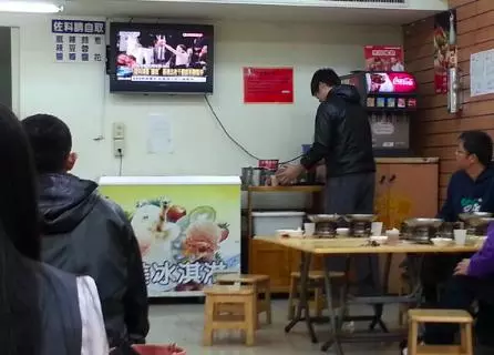 小火鍋「一鍋賣$110」老闆賺什麼?他用一張表揭祕「利潤高得嚇人」難怪還附免費冰淇淋!