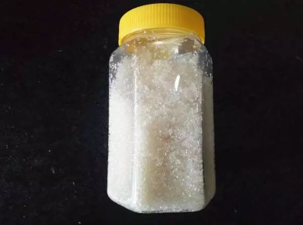 家裡「小強」趴趴造!用「這兩種粉」來殺蟑,滅蟑效果絕對比「用藥」還要強上100倍!