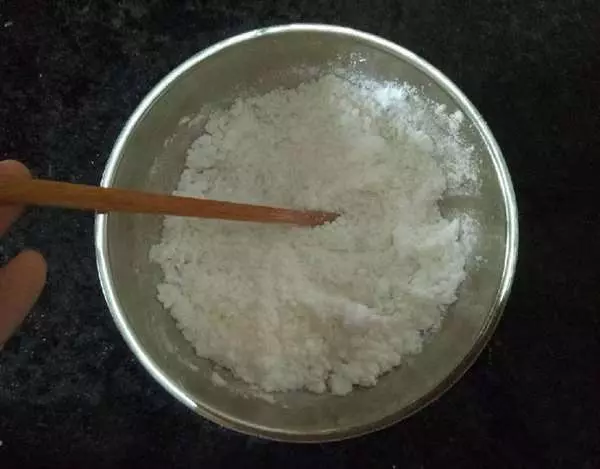 家裡「小強」趴趴造!用「這兩種粉」來殺蟑,滅蟑效果絕對比「用藥」還要強上100倍!