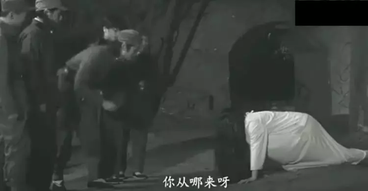 當貞子爬錯年代?被中國解放軍收留「農村大媽將她同化...」:結局整個超展開!(影)