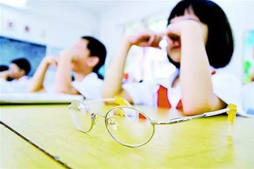 【遲睡的小朋友注意了!】研究顯示:睡眠不足9小時,近視風險增9倍!