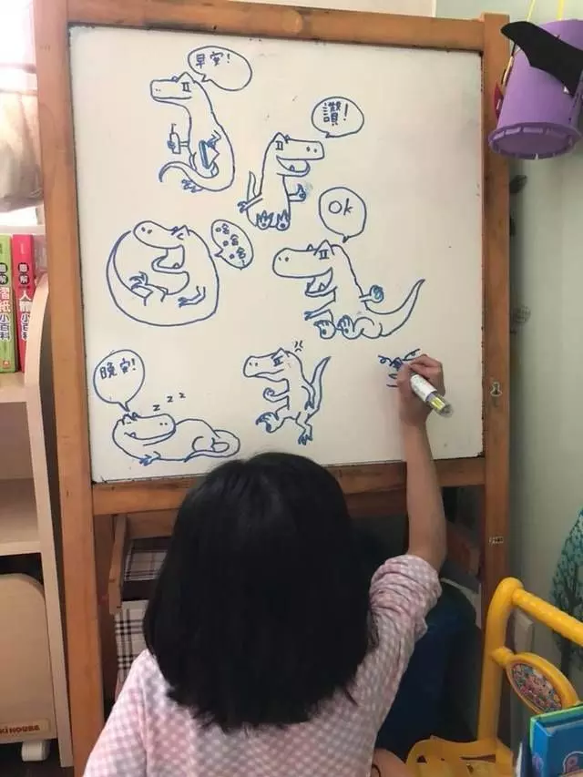 「會像恐龍般勇敢」生前最愛畫…10歲綺綺走了! 網友泛淚爆買貼圖:第一次就為妳