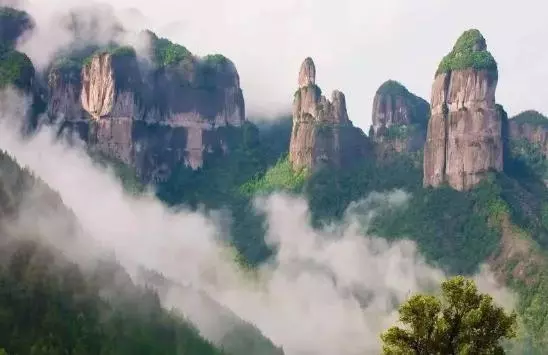 世界最大的自然觀音像,鬼斧神工非人力雕琢,令人感嘆自然的神奇