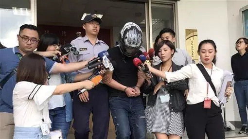 法官不恐龍了!年輕酒駕撞死人還開嘲諷 今罕見以「殺人罪」被起訴崩潰...網樂:爽啦!